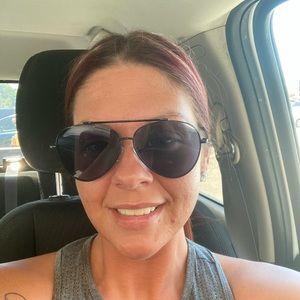 Meet your Posher, Elisha